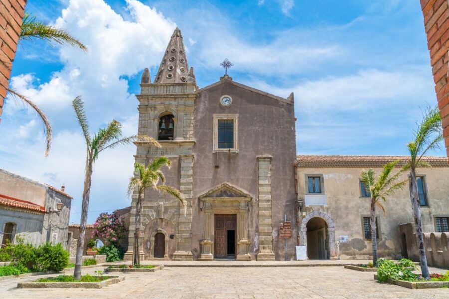 From Catania: Guided Godfather Tour with Taormina Visit - Taormina time: Corso Umberto strolling and shopping without a full tour guide