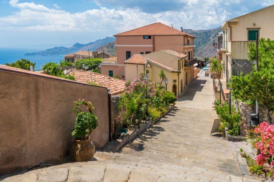 From Catania: Guided Godfather Tour with Taormina Visit - Pace, timing, and what to bring for comfort