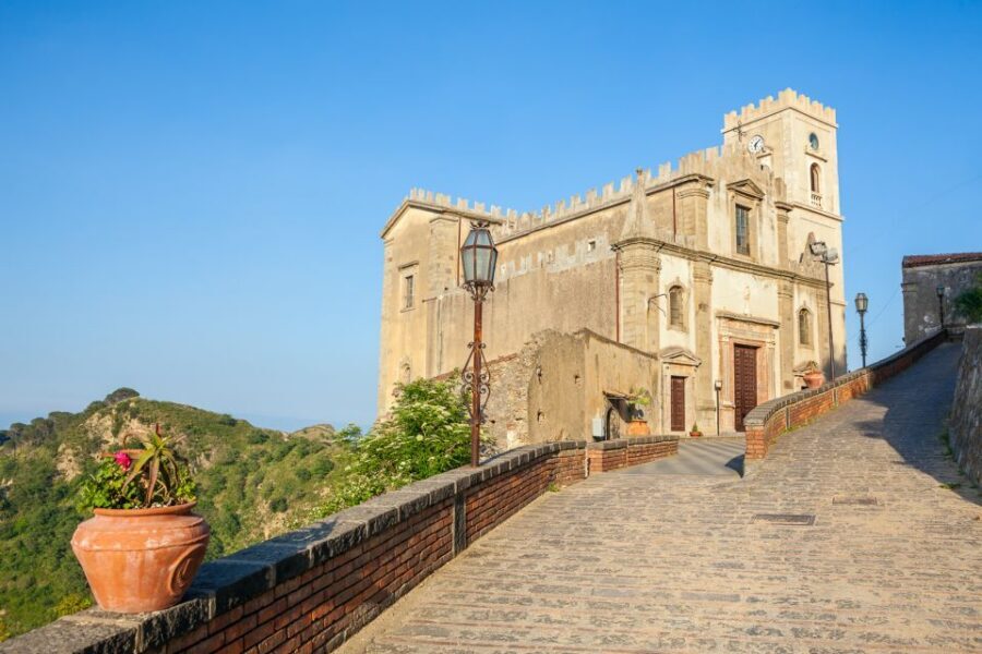 From Catania: Guided Godfather Tour with Taormina Visit - Savoca: Bar Vitelli, the wedding church, and those narrow village lanes