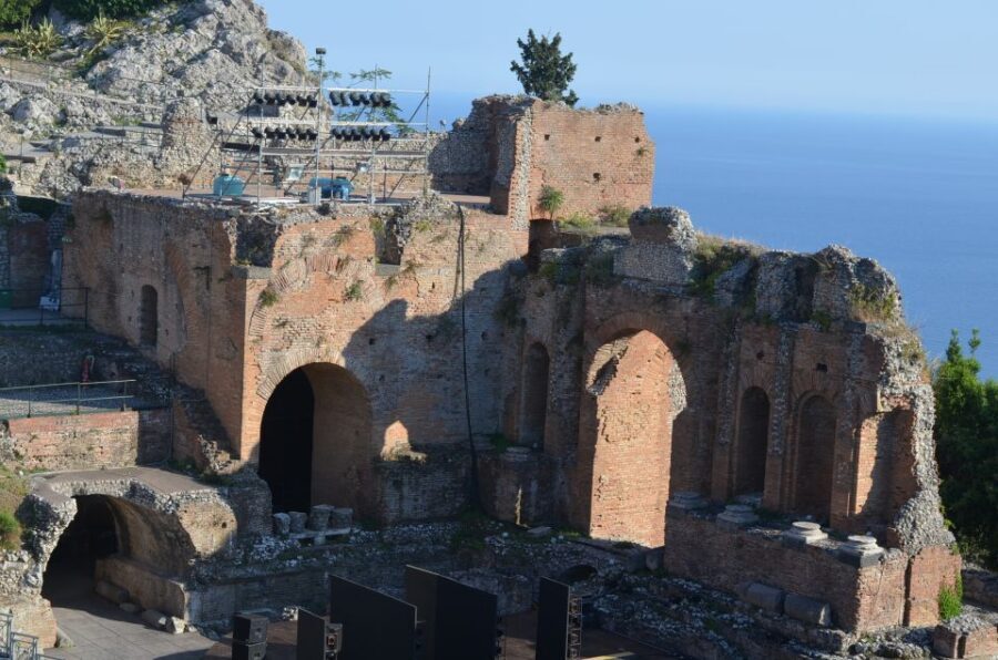 From Catania: Guided Tour of Mount Etna and Taormina - Should you book this Mount Etna and Taormina tour?