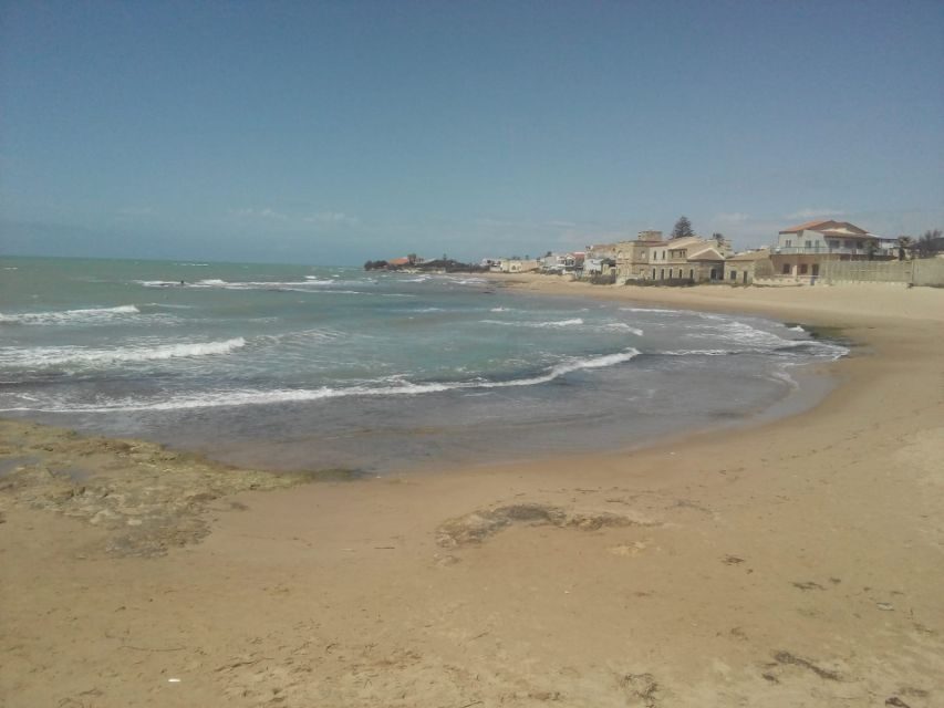 From Catania: Southeast Sicily Inspector Montalbano Tour - Small details that can make or break the day