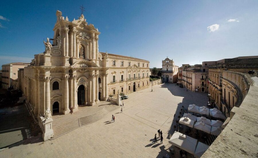 From Catania: Syracuse and Noto Culture and History Tour - Ortigia Island Lanes and the Cathedral Stop
