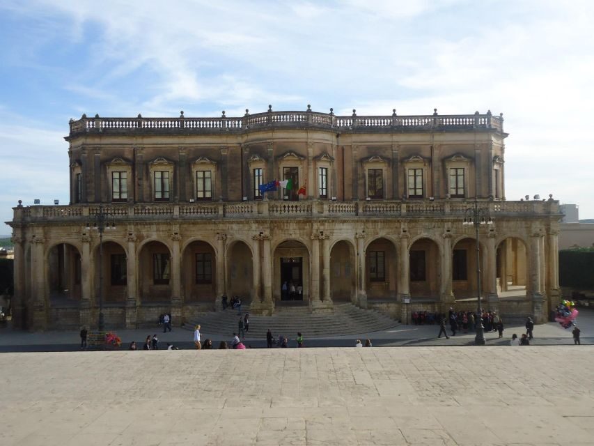 From Catania: Syracuse and Noto Culture and History Tour - Guides Matter More Than You Think: Translation, Humor, and Pace