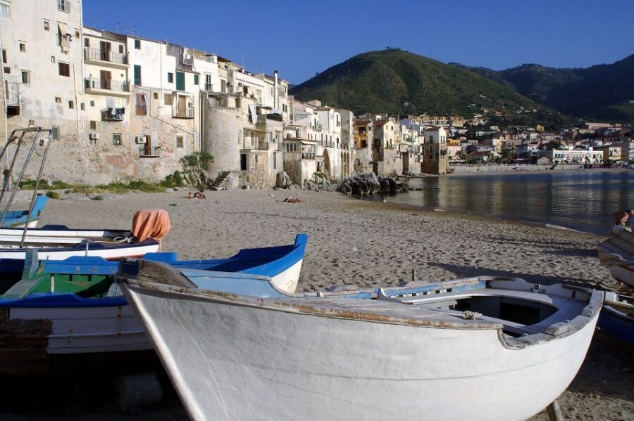 From Palermo: Medieval castle tour of Caccamo and Cefalù. - Cannoli or almond sweets: small tasting, big payback