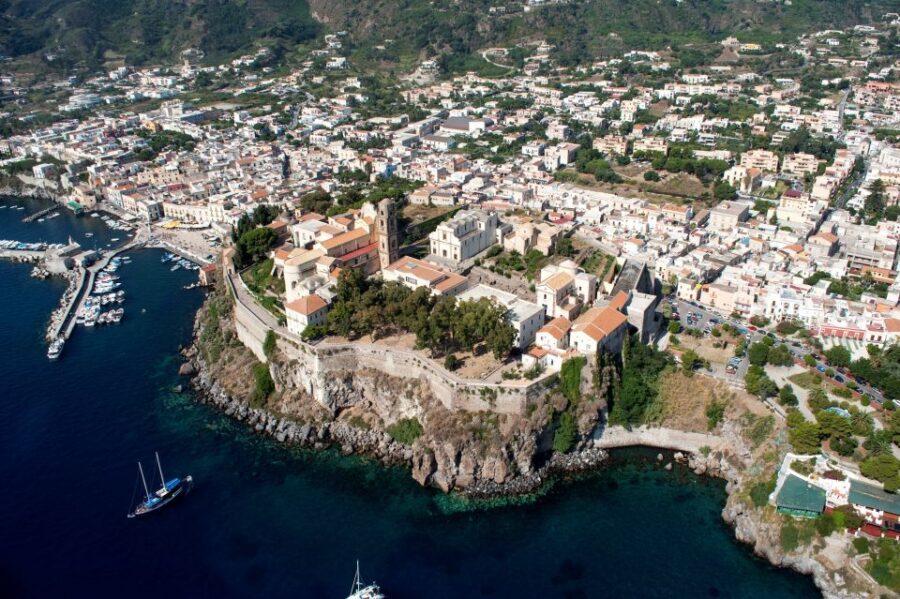 From Taormina: Lipari and Vulcano Mini Cruise Aeolian Tour - Why This Taormina-to-Aeolian Mini Cruise Makes Sense