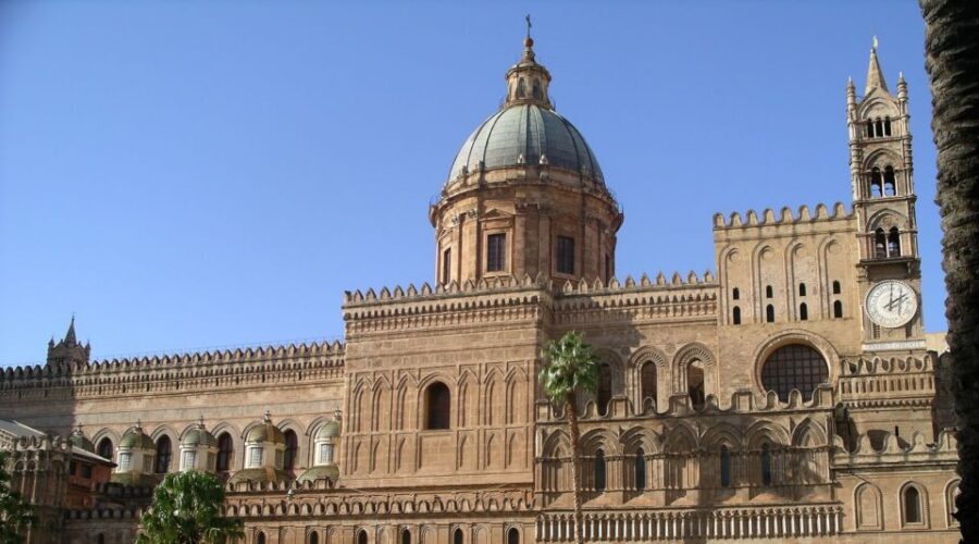 From Taormina: Palermo and Cefalù Day Trip - What to wear and bring: the “don’t get turned away” checklist