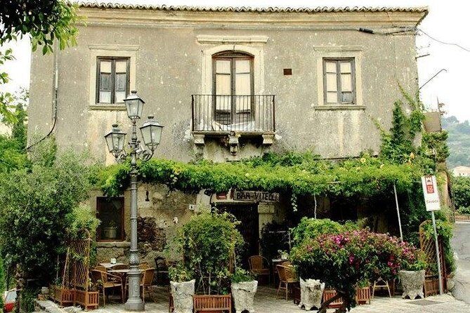 From Taormina: Private/Guided Godfather with appetizer and Pasta - FAQ