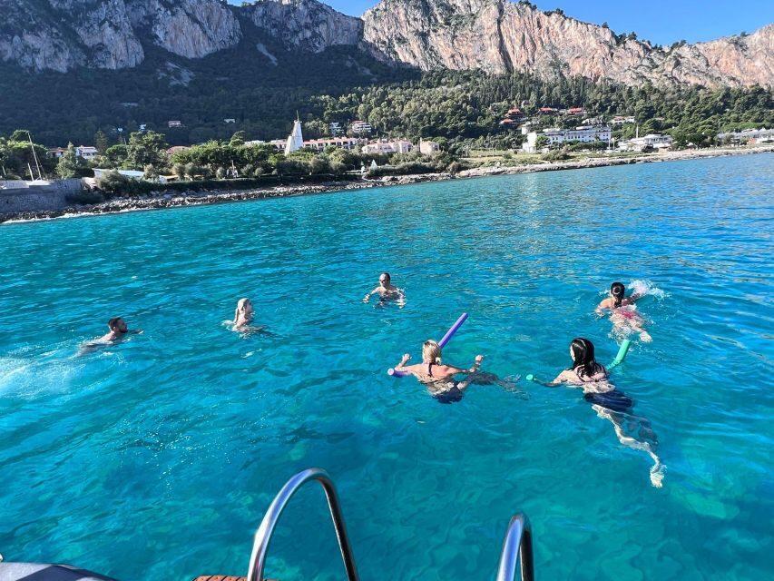 Full day boat tour in Palermo with Palermo in Boat - Grotta della Regina: the last swim and the cave-coast payoff