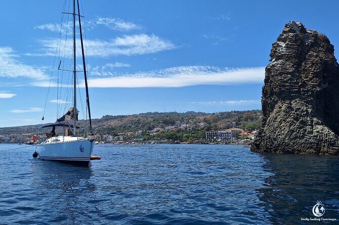 Full Day Sailing Tour Catania-Acitrezza - Stop by Acitrezza: The Hour You Control