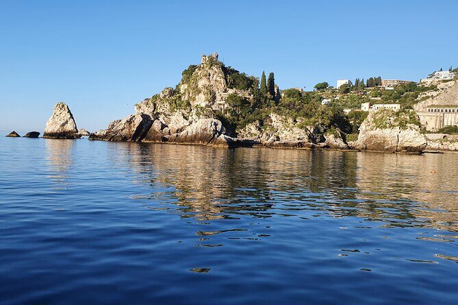 Half Day Private Guided Boat Tour in Taormina - Guides and the Real Value of a Good Skipper