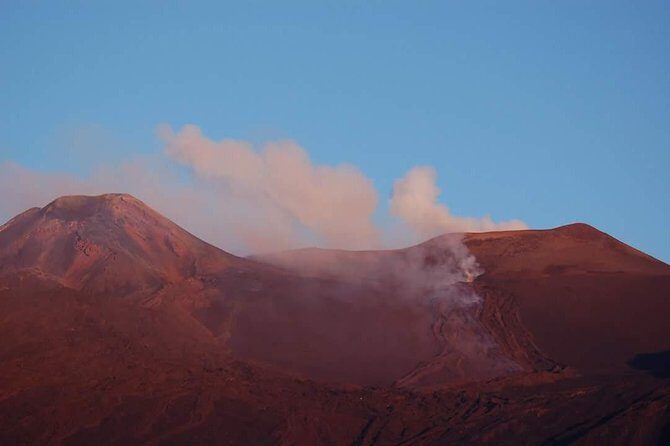 Hiking at 2900m on Mount Etna - Why the 2000m-to-2900m Etna hike works as a day plan