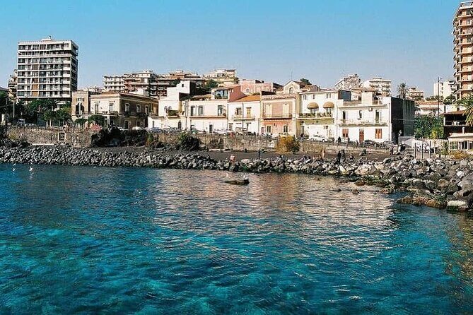Hop on hop off Catania-Acicastello-Acitrezza panoramic bus - Stop-by-stop walkthrough: what each location gives you