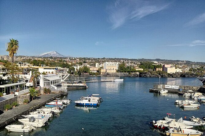 Hop on hop off Catania-Acicastello-Acitrezza panoramic bus - Who this bus is best for in Catania