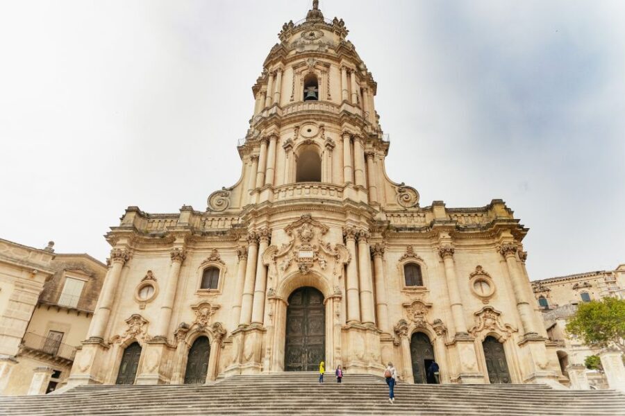 Inspector Montalbano Locations Tour of Southeast Sicily - Mànnara, Vigata, and the Police Headquarters Set: Turning Names Into Places