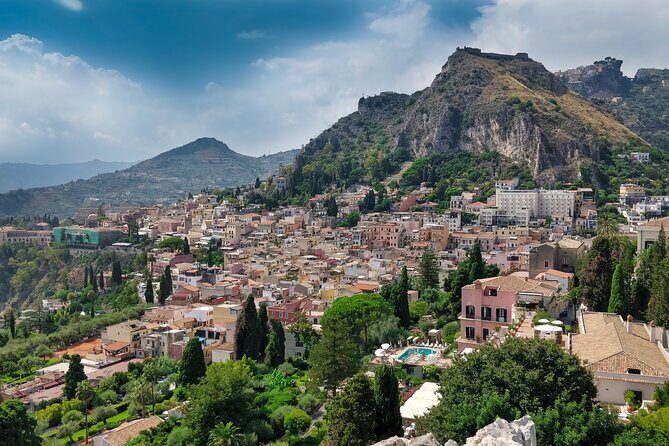 Messina to Taormina Low Cost Transfer - Choosing the Right Departure: 9:00 vs 10:00 (And Why It Matters)