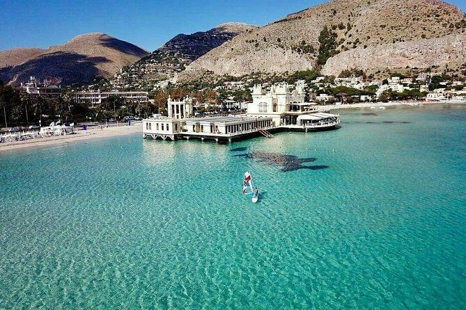 Monreale and Mondello from Palermo, Private Tour - Stop 2: Mondello’s beach vibe, Art Nouveau villas, and lunch choices