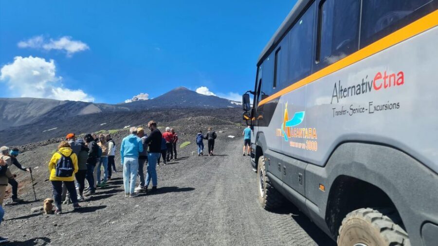 Mount Etna: Ascent to 2800m by 4x4 - The 2865m hike: craters, Valle del Bove, and sea views