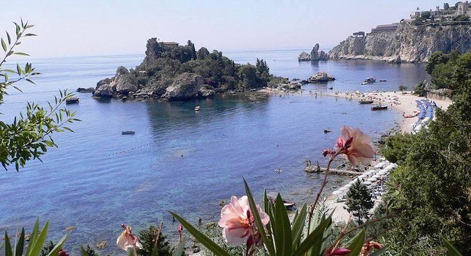Mount Etna, Lunch in a Winery and Taormina Private Day-Trip from Messina - Key points to know before you go