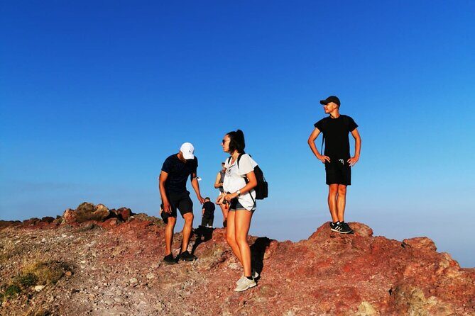 Mount Etna nature and flavors half day Tour from Taormina - The Etna flavors stop: honey and EVO oil after the hike