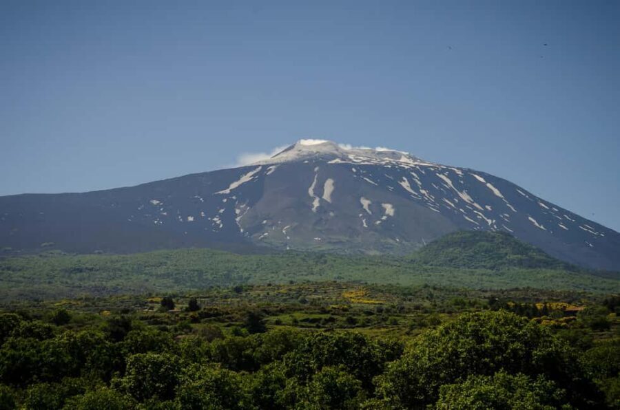 Mount Etna: North Upper Craters Guided Tour by 4x4 with Trek - What to bring (and what can ruin your day)
