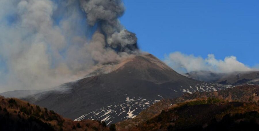 Mount Etna & Taormina Multi-language Tour from Palermo - Palermo to Mount Etna: the long ride that sets the mood