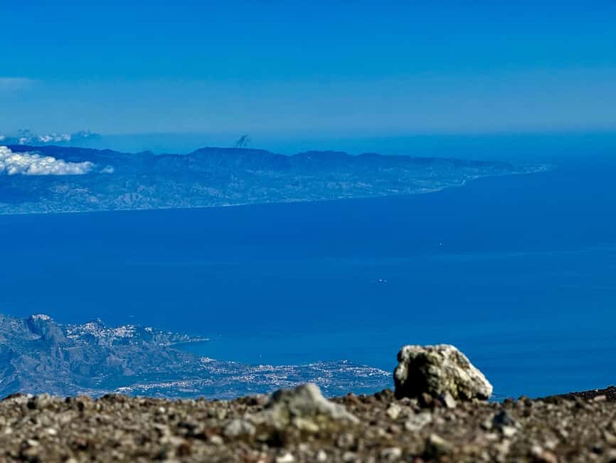 Mount Etna: Tour to the Summit Craters by Cable Car - Valle del Bove: the volcanic amphitheater effect