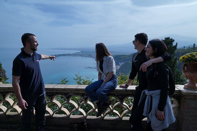 Mt. Etna and Taormina village full day tour from Catania - Taormina time: Corso Umberto, sea views, and a quick monuments walk