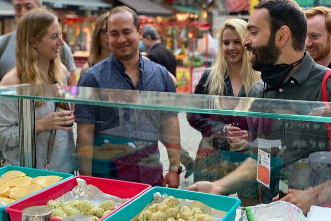 Night Street Food Tour of Palermo with a Local -For real foodies! - Entering Palermo by night, not just tasting food