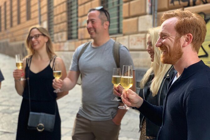Night Street Food Tour of Palermo with a Local -For real foodies! - The walking stretches: Via Vittorio Emanuele, Piazza Marina, and La Cala