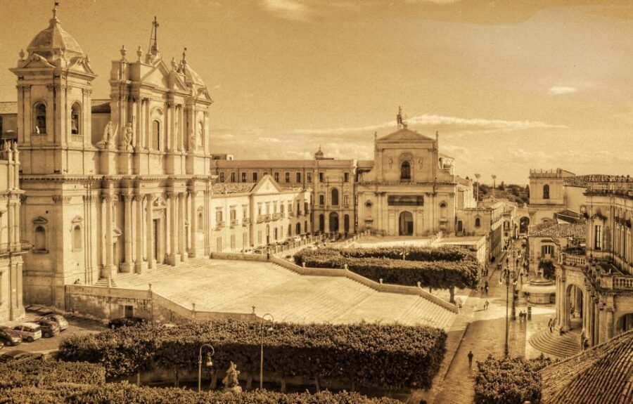 Noto, Modica and Ragusa: The Baroque Tour from Catania - Noto: The Garden of Stone and the 1693 rebuild