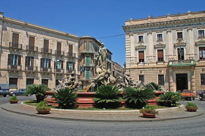 Ortigia: Syracuse's Ancient Town Center Private Walking Tour - A scenic stroll via Cavour and Collegio dei Gesuiti