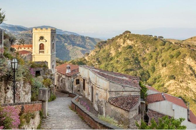 Package of 2 private tours in one day: Etna-Godfather with Lunch - Lunch with a panoramic view: what’s included and what to expect