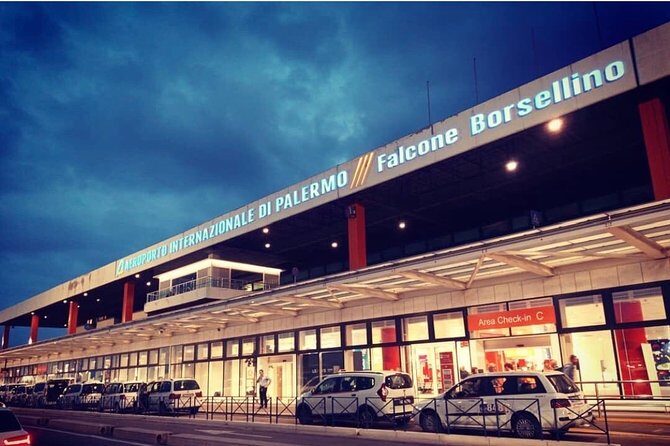 Palermo Airport ⇄ Palermo City: Private Transfer Service - Meeting the driver: name sign, arrivals hall, and the 60-minute cushion