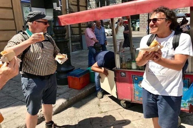 Palermo Food Tour: Discover the typical Street Food with a Chef - Where you meet on Via Maqueda, and how the timing feels on the ground