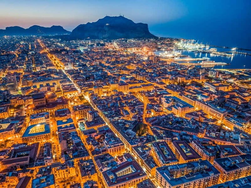 Palermo: Grand Night Tour in CruiserCar - Teatro Massimo: seeing the opera house where the lights do the talking