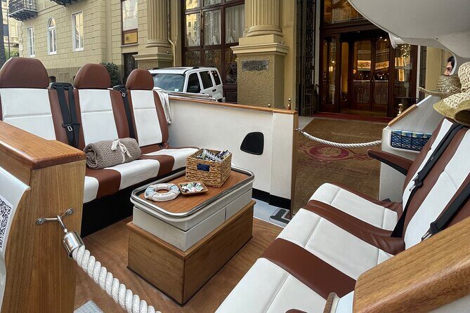 Palermo: Grand Tour in CruiserCar - CruiserCar in Palermo: the 9-seater cabriolet that changes how you see the city