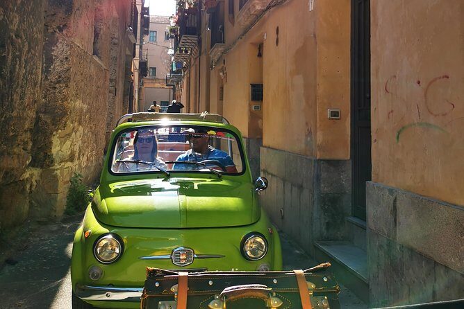 Palermo & Mondello: Vintage Fiat 500 Sightseeing Tour - Murale Falcone e Borsellino: a powerful stop that sets a tone