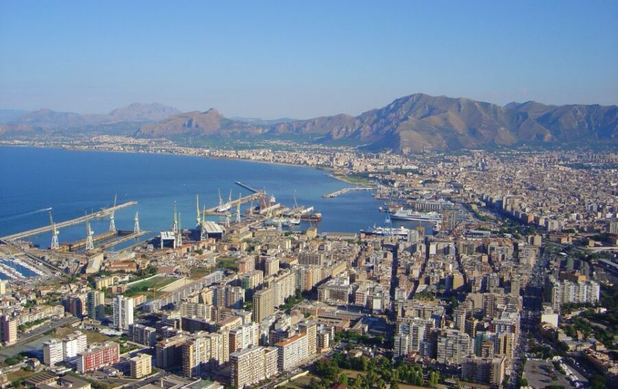 Palermo: Panoramic Mount Pellegrino Tour in CruiserCar - The drive along Palermo’s coastline: where the best photos start