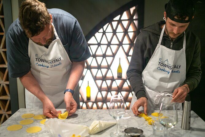 Palermo: Pasta & Gelato Cooking Class in Palermo - Food, Wine, and the Table Moment: Eating What You Made
