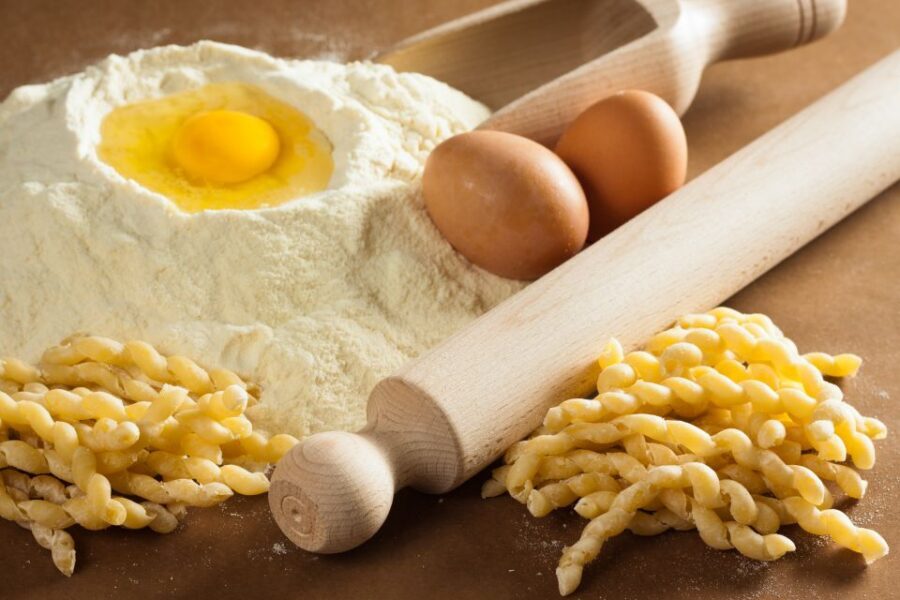 Palermo: Pasta & Tiramisu Cooking Class at a Local's Home - Key things that make this class work