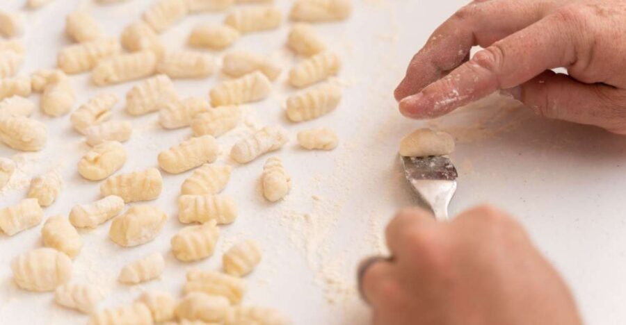 Palermo: Private Pasta and Tiramisu Class at a Local's Home - The 3-hour plan: pasta dough, two recipes, tiramisu from scratch