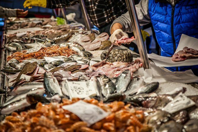Palermo Private Street Food Tour: A Culinary Journey with a Chef - Starting at Via Maqueda and why the morning timing matters