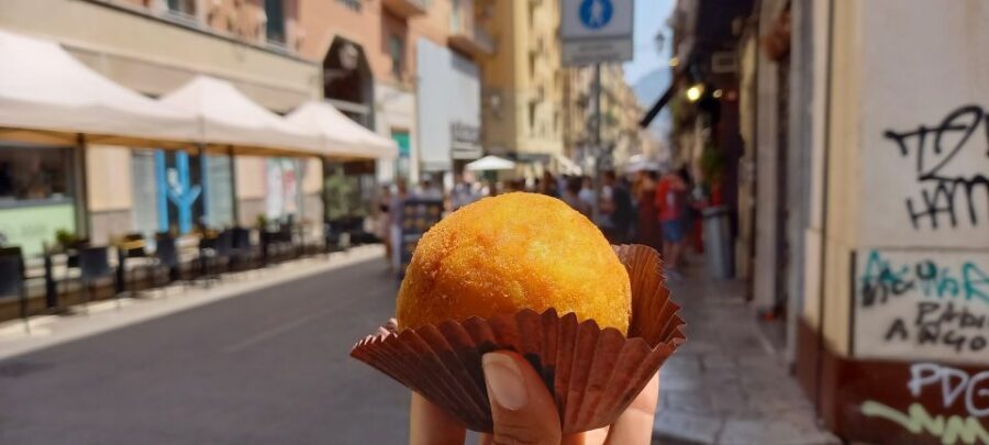 Palermo Sicilian Street Food Tour: Small Group with a Local - Drinks and the pacing: how they keep it fun, not frantic