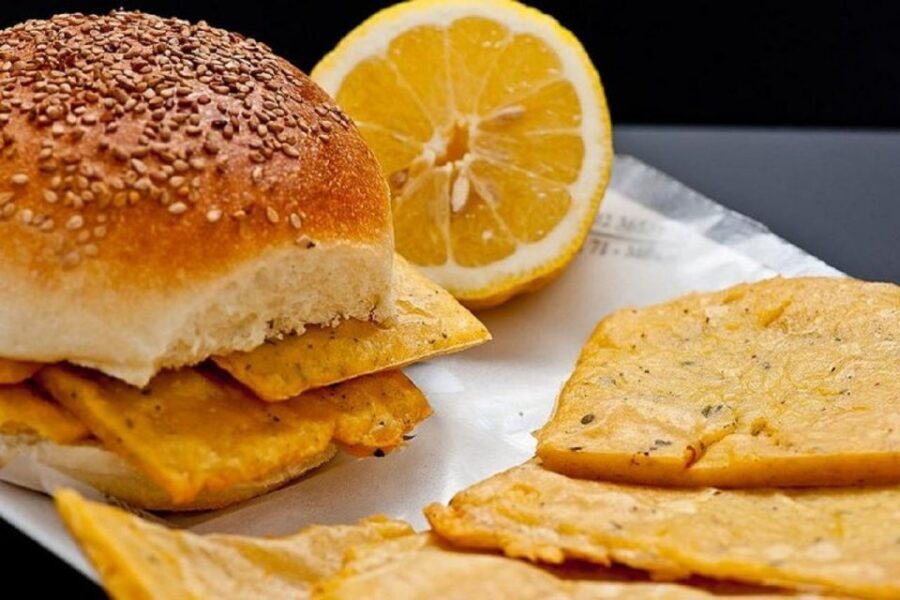 Palermo Sicilian Street Food Tour: Small Group with a Local - Where the tour starts and how the walk feels