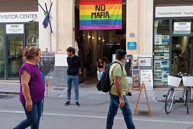 Palermo Street Food tour: art, history and ancient markets - Teatro Massimo and the Cathedral: big-city monuments in walking distance