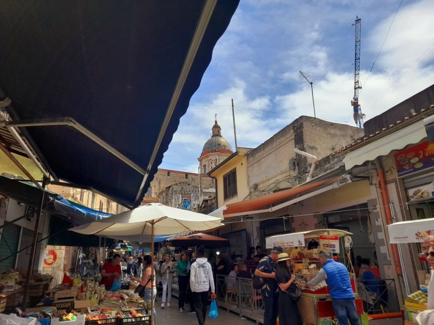 Palermo: Street Food Tour in Ballarò and Vucciria Markets - Starting by the Cathedral: the smart way to kick off Palermo