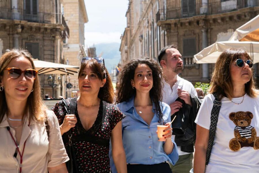 Palermo: Traditional Full Meal Food Tour with a Local - La Vucciria: where you eat while the city keeps moving