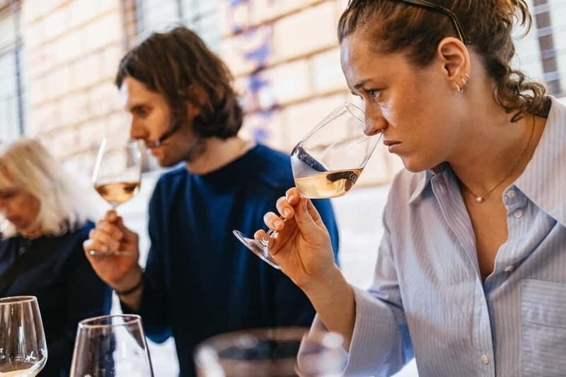 Palermo: Wine Tasting with Snacks at Bottega Monteleone - Your Wine Flight: Sparkling, White, Rosé, Red, and Dessert Wine