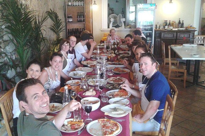 Pizza Cooking Class - Group Size and the Hands-On Feel: When It’s Intimate vs. When It Can Get Busy