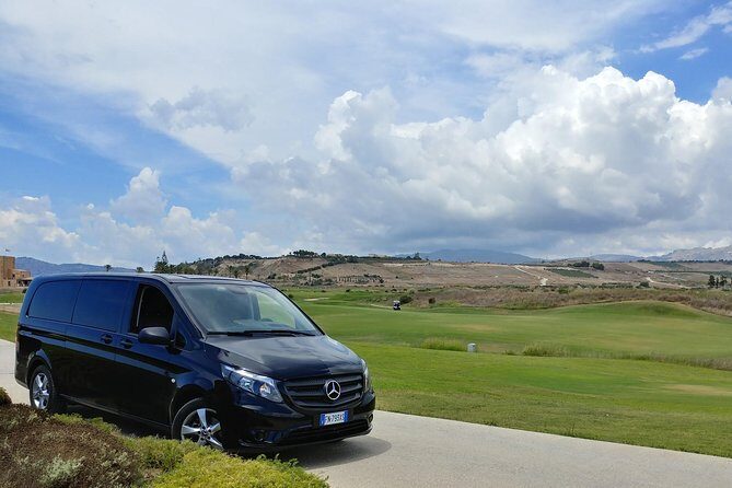 Private TAXI from CATANIA (wherever) to TAORMINA (or viceversa) - Pickup that starts right after baggage claim